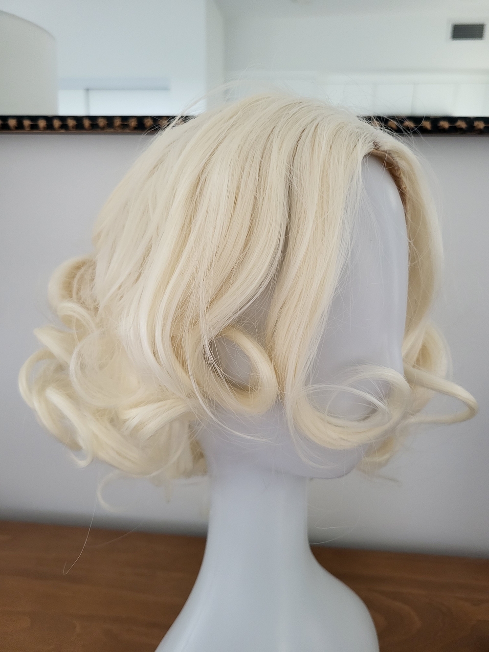 Blonde Short Curly Women's Wig - Soft Platinum